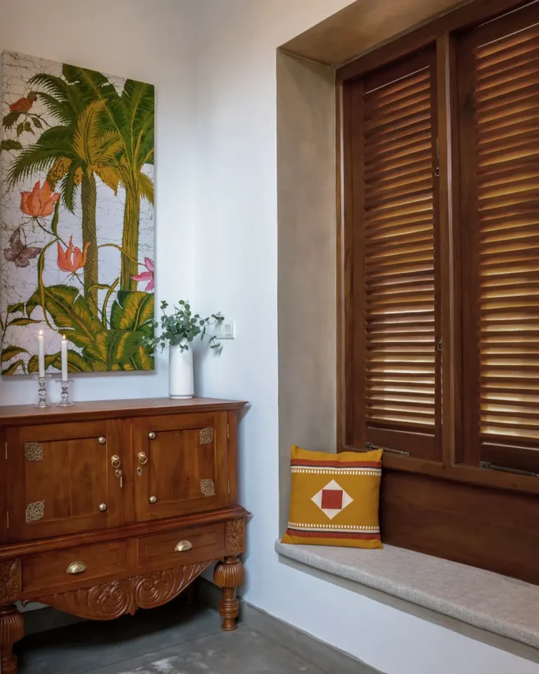 Architect Harendra Amarakoon - Personalized Residential Interior - Moratuwa - Sri Lanka - Antique Style Cabinet